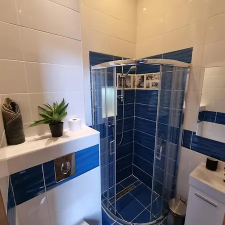 Sleeping Sailor Boutique 4*