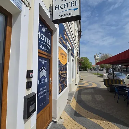 Bed & Breakfast Sleeping Sailors Boutique