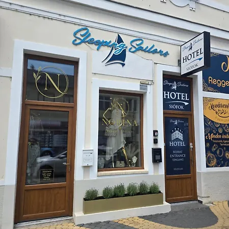 Sleeping Sailors Boutique Bed & Breakfast Siofok