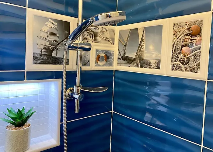 Sleeping Sailors Boutique 4*